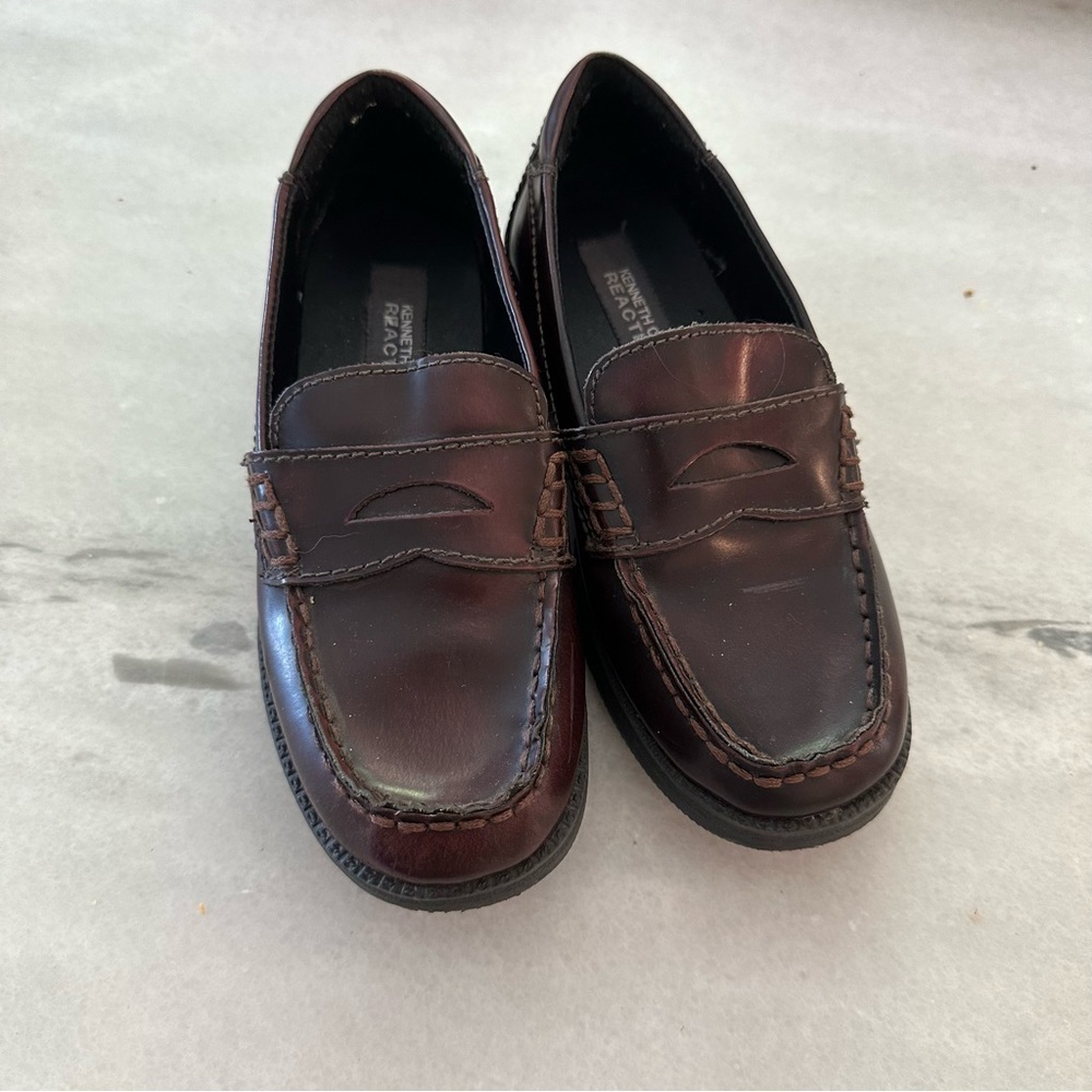 Boys Dress Shoes
VENDOR
KENNETH COLE REACTION 13m leather loafers